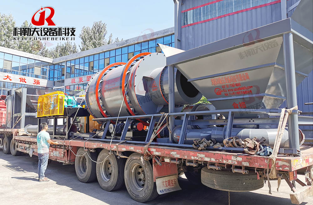 廣東東莞客戶(hù)訂購小型沙子烘干生產(chǎn)線(xiàn)全套設備裝車(chē)發(fā)貨