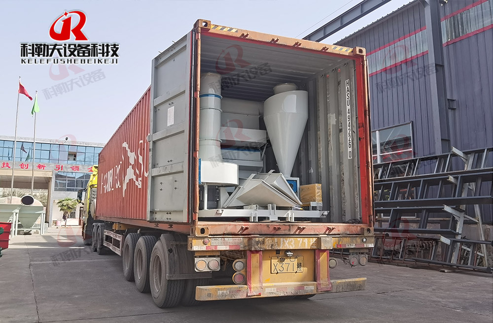 谷物除雜機已整裝待發(fā)，即將跨越千山萬(wàn)水，抵達遙遠的毛里求斯